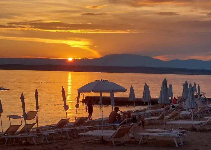 Romantisches Nur 500 Meter Zum Mit Privatem Balkon Apartament Crikvenica