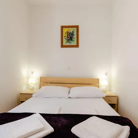 Romantisches Nur 500 Meter Zum Mit Privatem Balkon Apartment Crikvenica