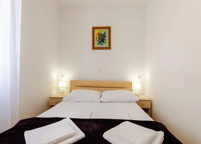 Romantisches Nur 500 Meter Zum Mit Privatem Balkon Apartment Crikvenica