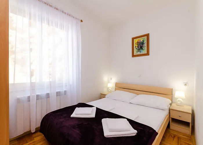 Romantisches Nur 500 Meter Zum Mit Privatem Balkon Apartment Crikvenica